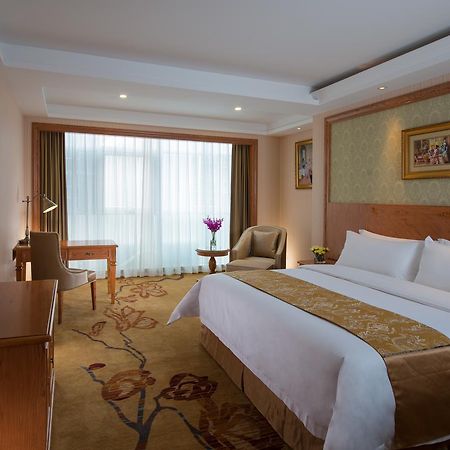 Vienna 3 Best Hotel Shanghai Expo Sanlin Екстер'єр фото