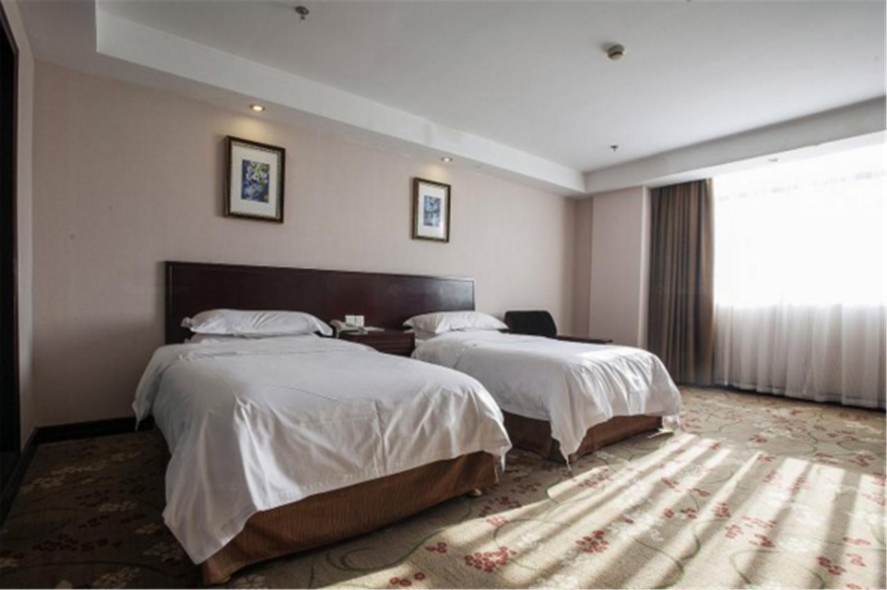 Vienna 3 Best Hotel Shanghai Expo Sanlin Екстер'єр фото