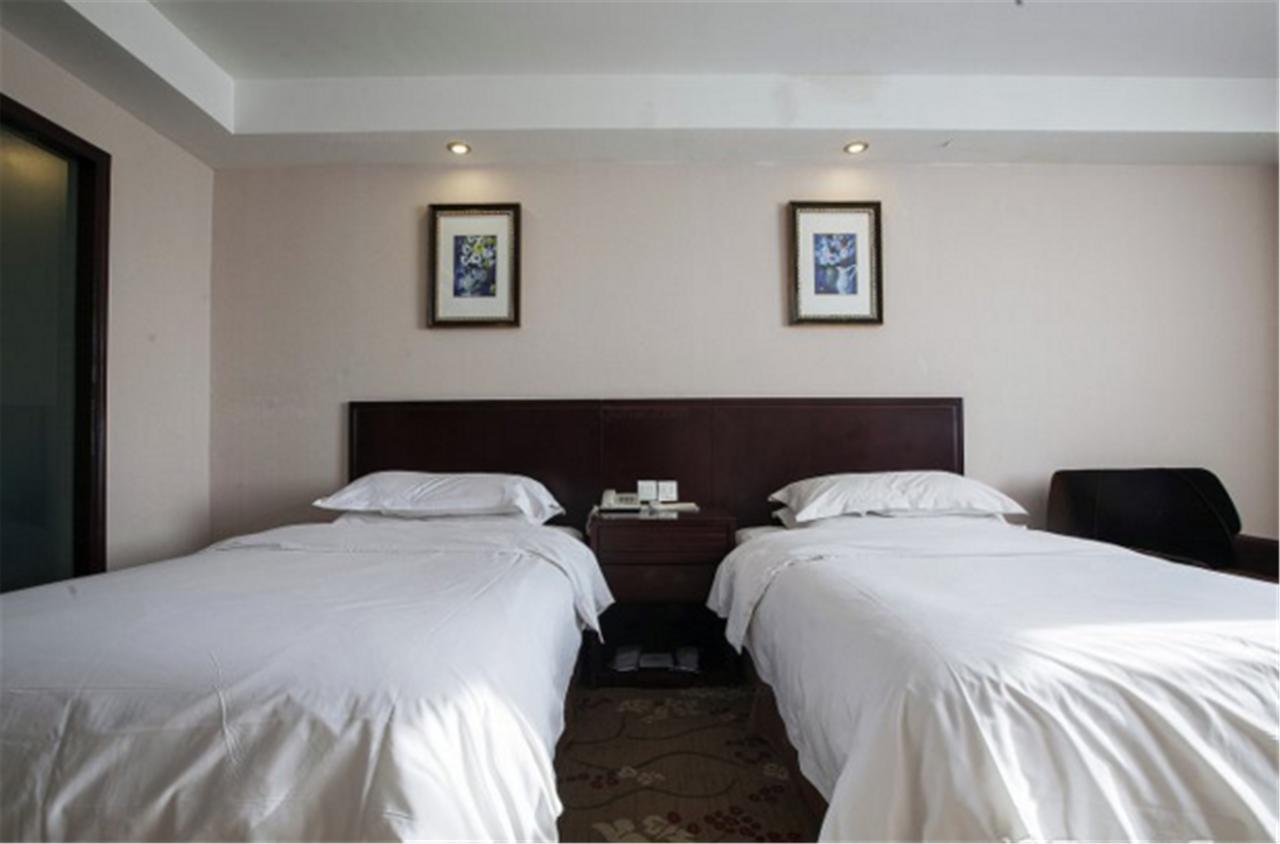 Vienna 3 Best Hotel Shanghai Expo Sanlin Екстер'єр фото