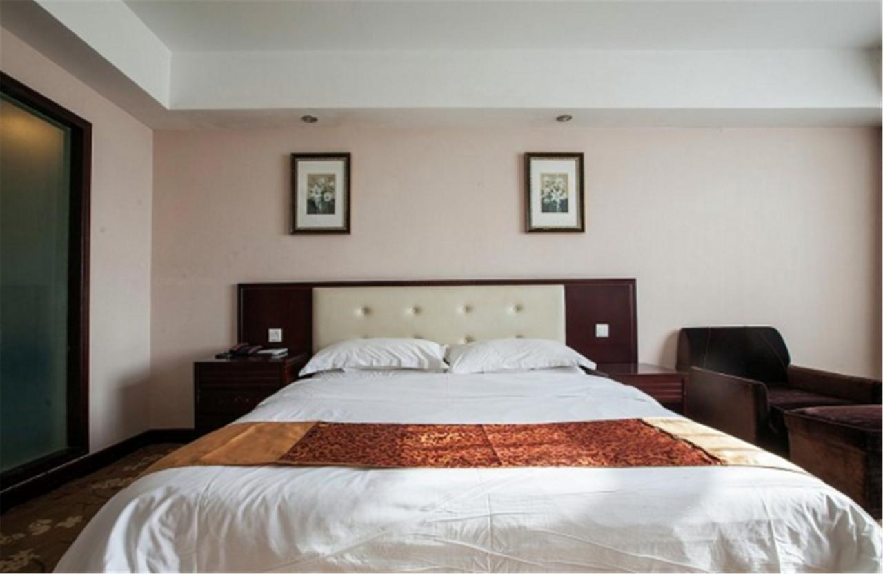 Vienna 3 Best Hotel Shanghai Expo Sanlin Екстер'єр фото