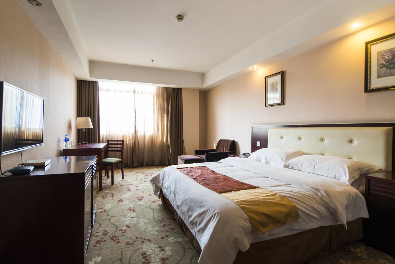 Vienna 3 Best Hotel Shanghai Expo Sanlin Екстер'єр фото