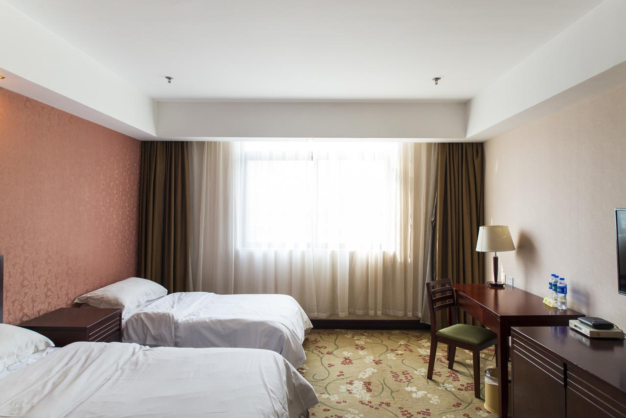 Vienna 3 Best Hotel Shanghai Expo Sanlin Екстер'єр фото
