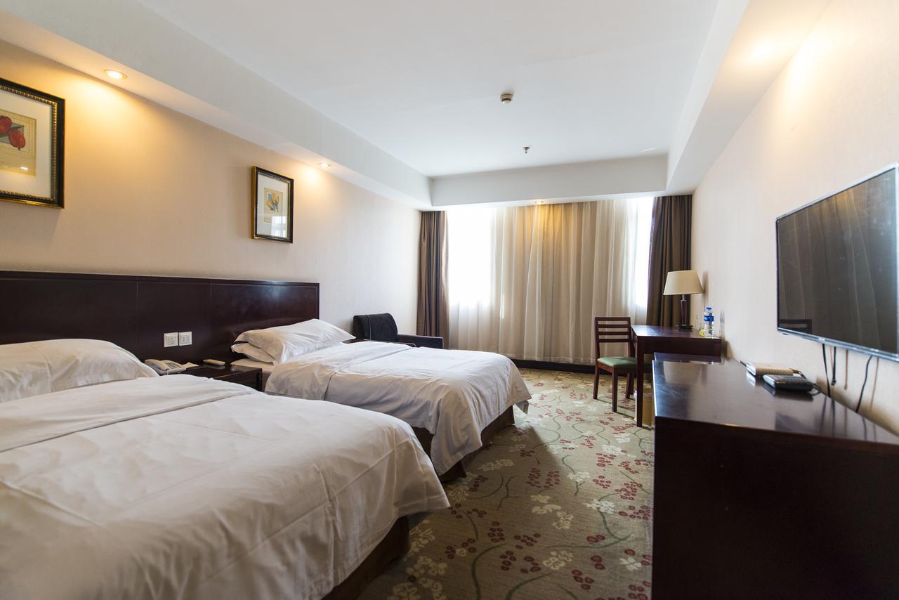 Vienna 3 Best Hotel Shanghai Expo Sanlin Екстер'єр фото