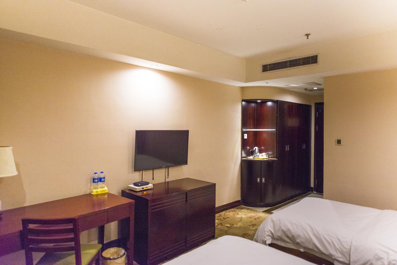 Vienna 3 Best Hotel Shanghai Expo Sanlin Екстер'єр фото