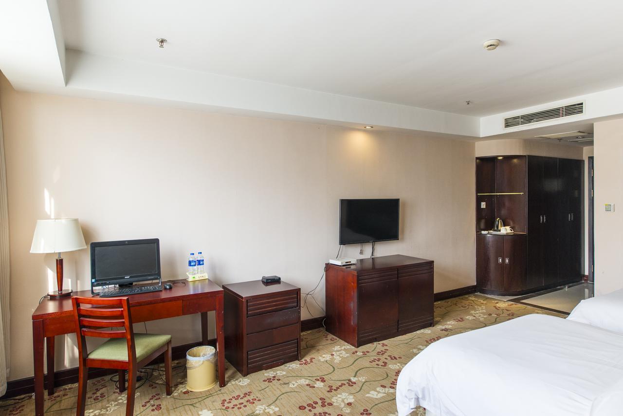 Vienna 3 Best Hotel Shanghai Expo Sanlin Екстер'єр фото