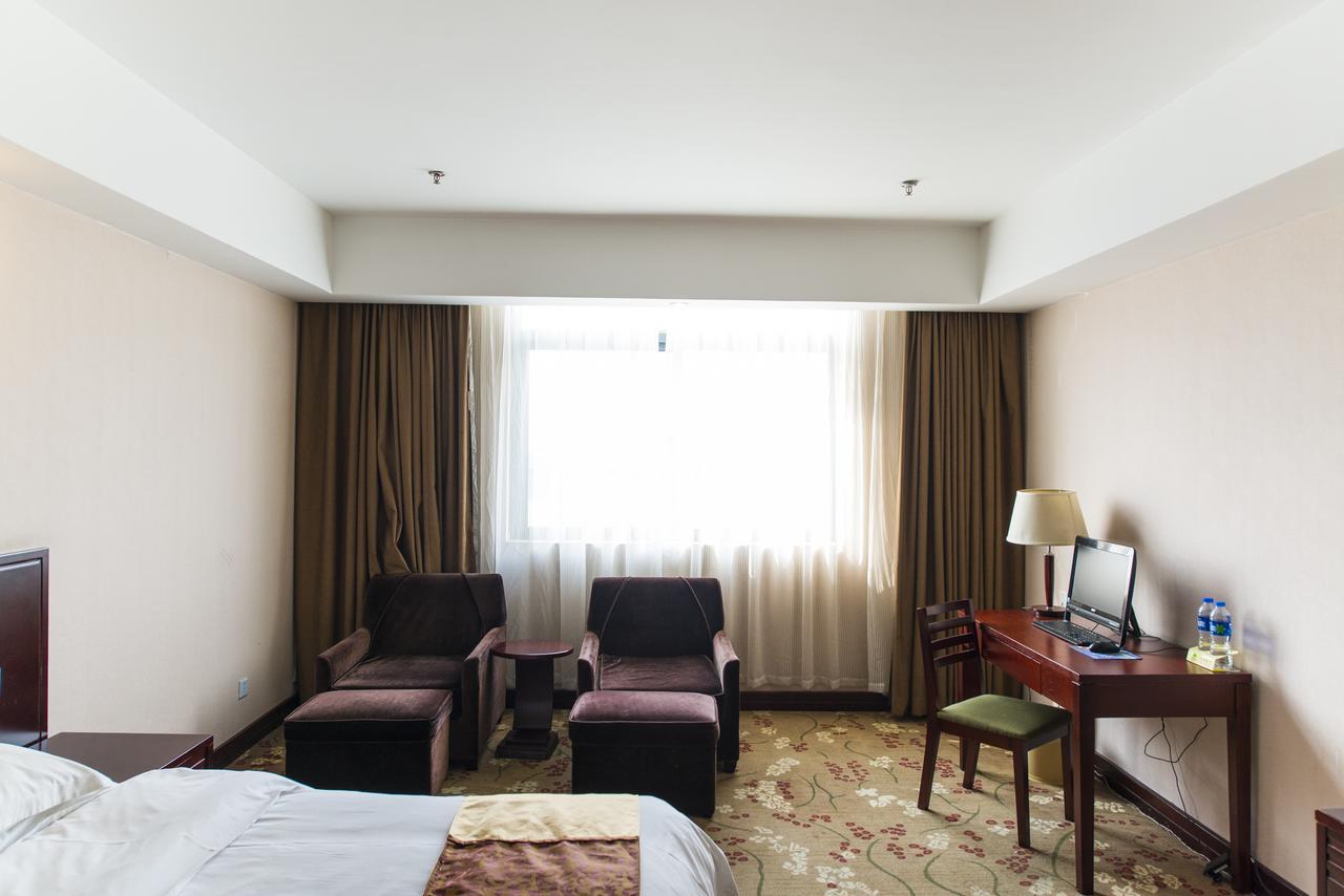 Vienna 3 Best Hotel Shanghai Expo Sanlin Екстер'єр фото