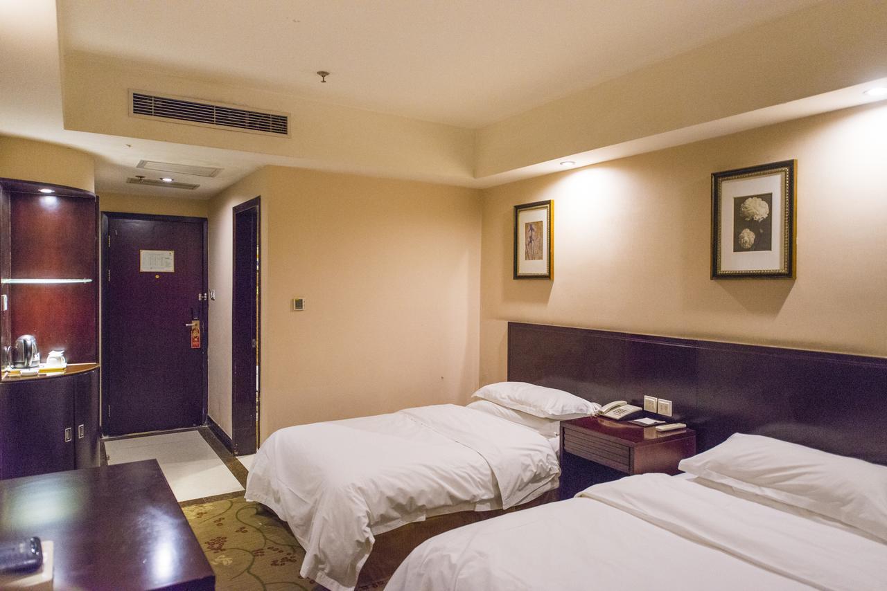 Vienna 3 Best Hotel Shanghai Expo Sanlin Екстер'єр фото