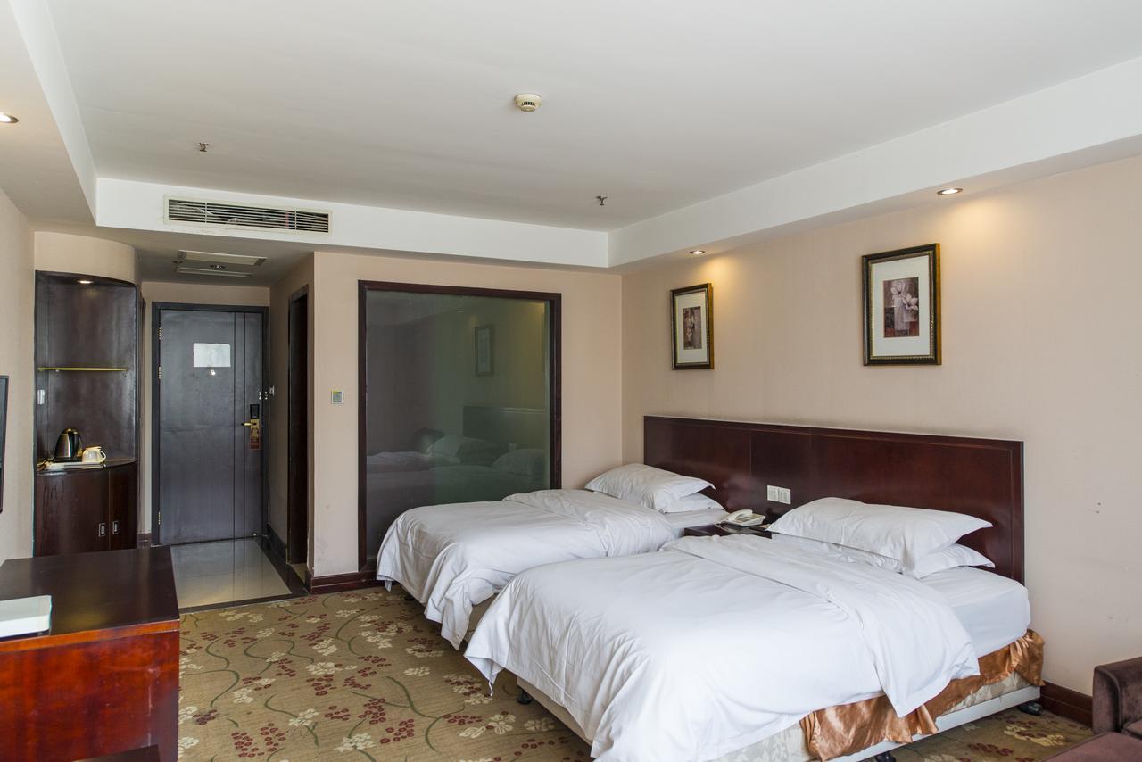Vienna 3 Best Hotel Shanghai Expo Sanlin Екстер'єр фото