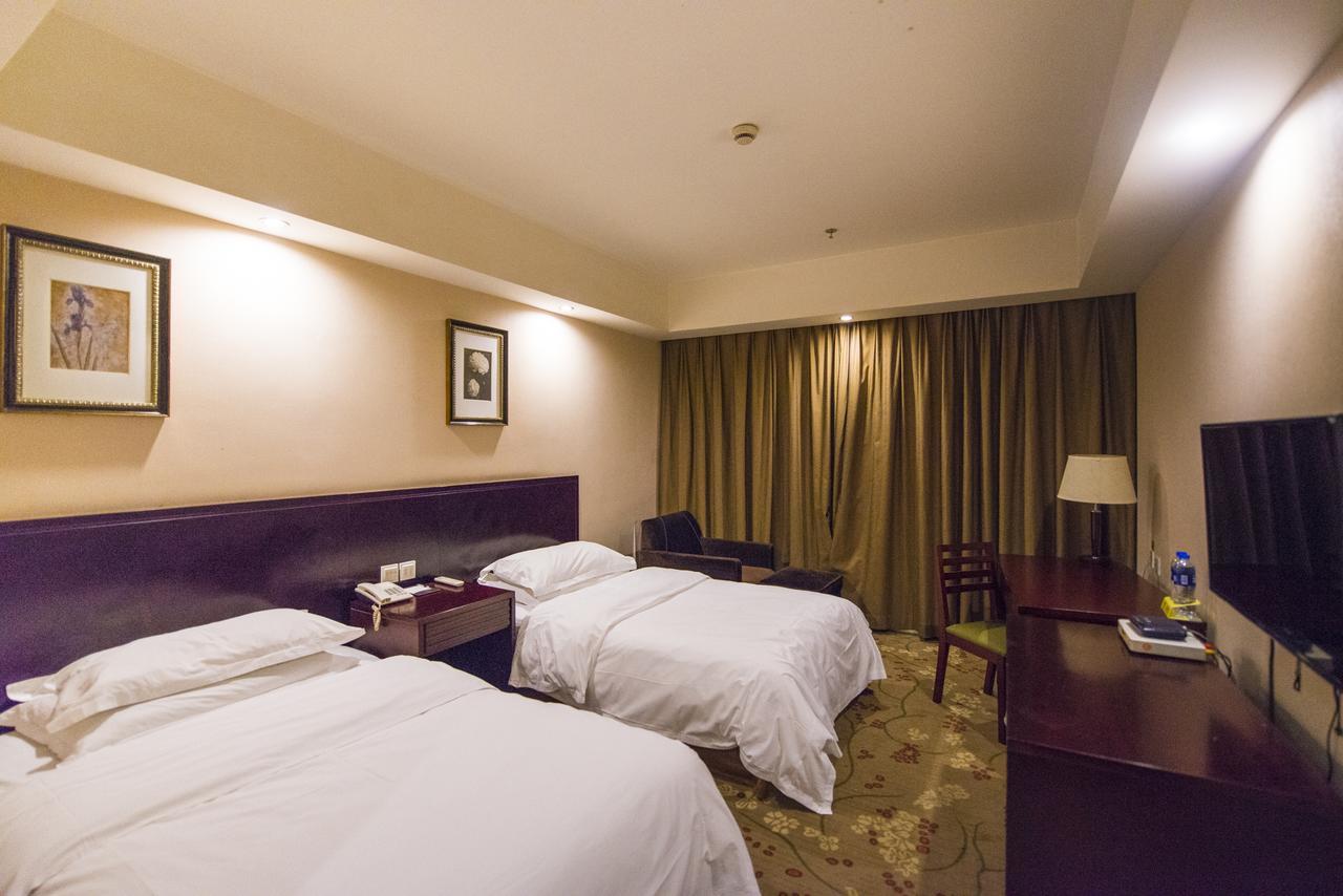 Vienna 3 Best Hotel Shanghai Expo Sanlin Екстер'єр фото