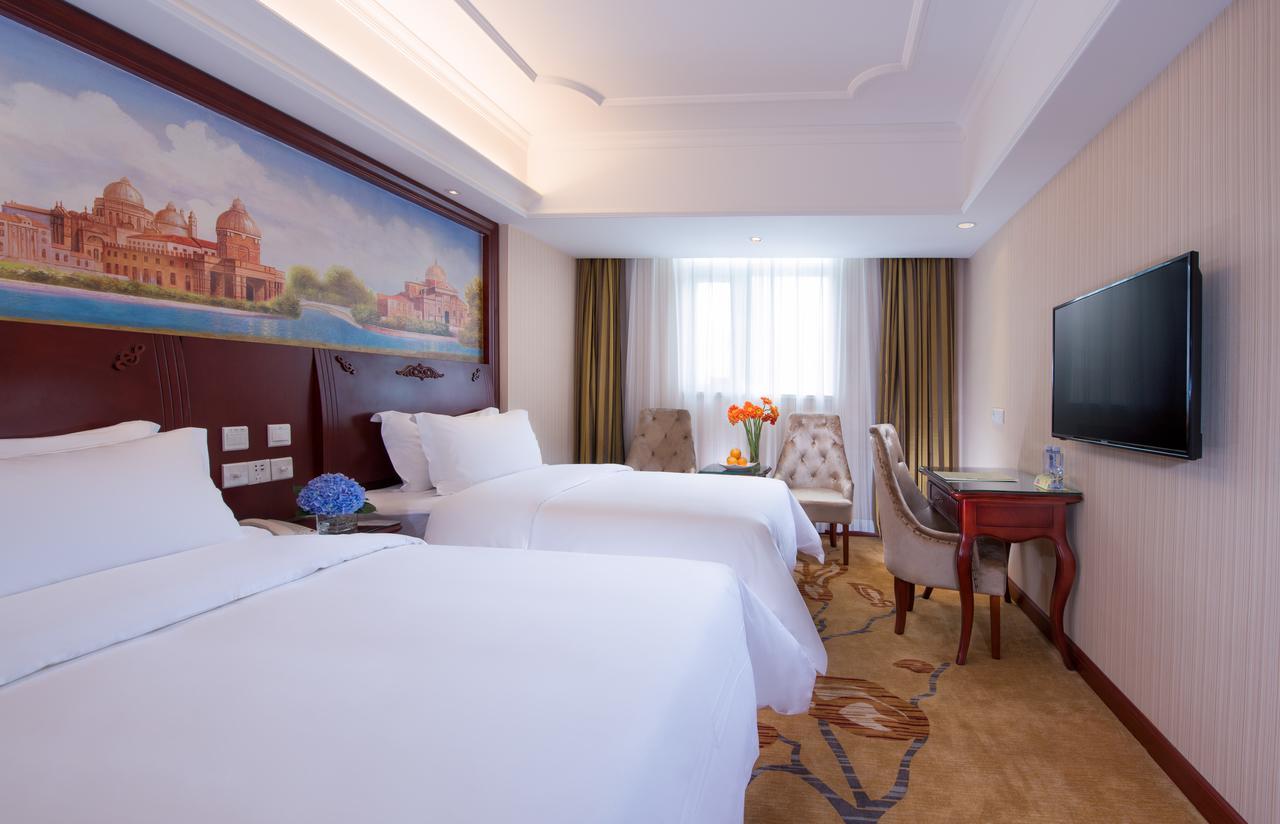 Vienna 3 Best Hotel Shanghai Expo Sanlin Екстер'єр фото