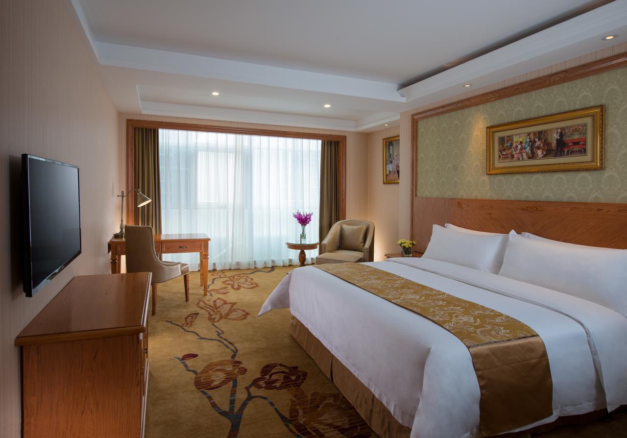 Vienna 3 Best Hotel Shanghai Expo Sanlin Екстер'єр фото