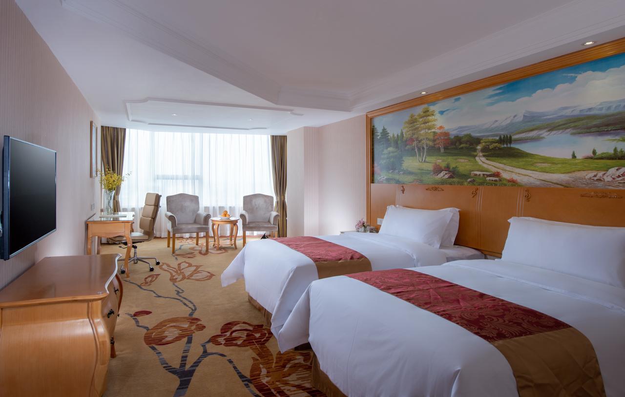 Vienna 3 Best Hotel Shanghai Expo Sanlin Екстер'єр фото